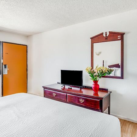 Oyo Hotel Groesbeck Luaran gambar