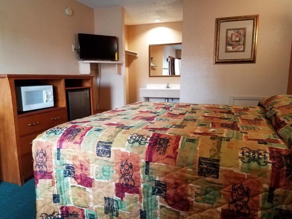 Oyo Hotel Groesbeck Luaran gambar