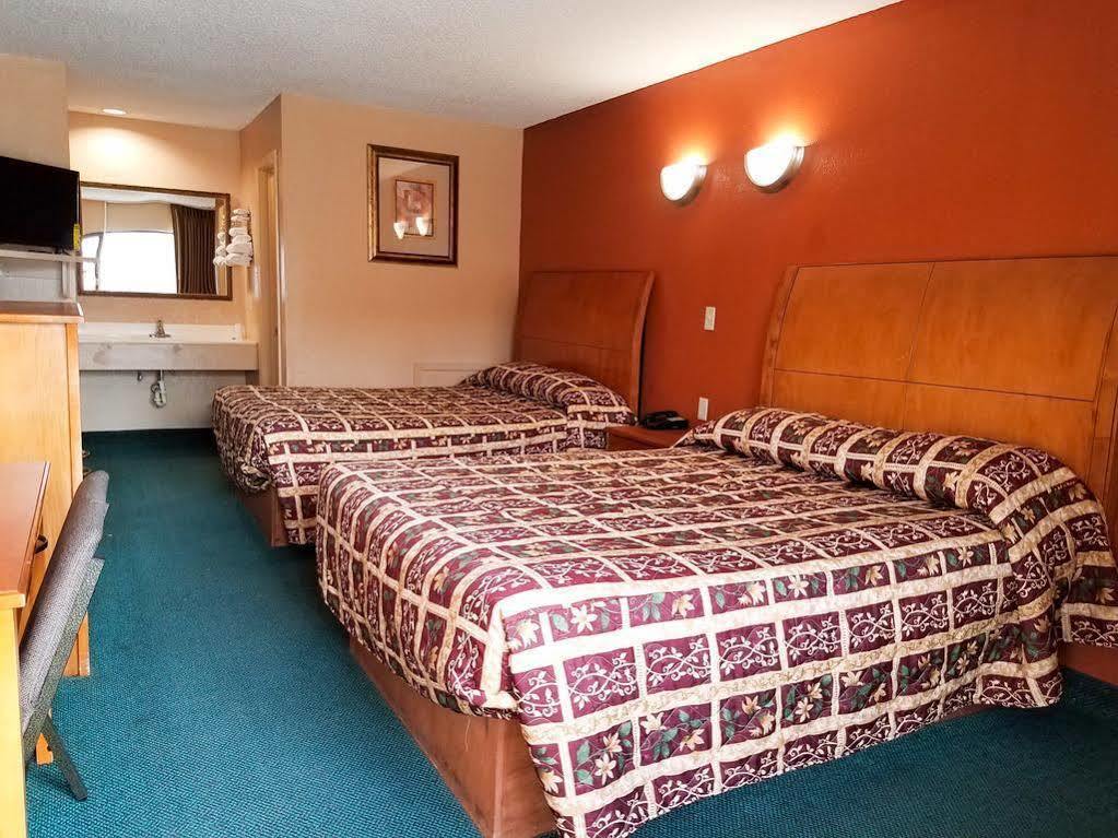 Oyo Hotel Groesbeck Luaran gambar