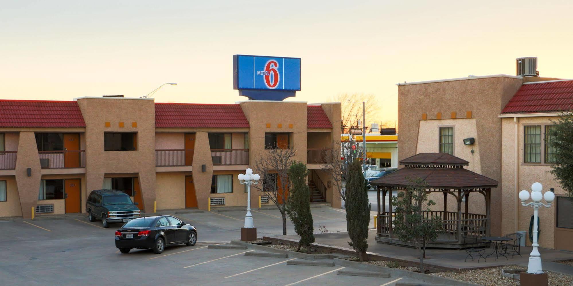 Oyo Hotel Groesbeck Luaran gambar