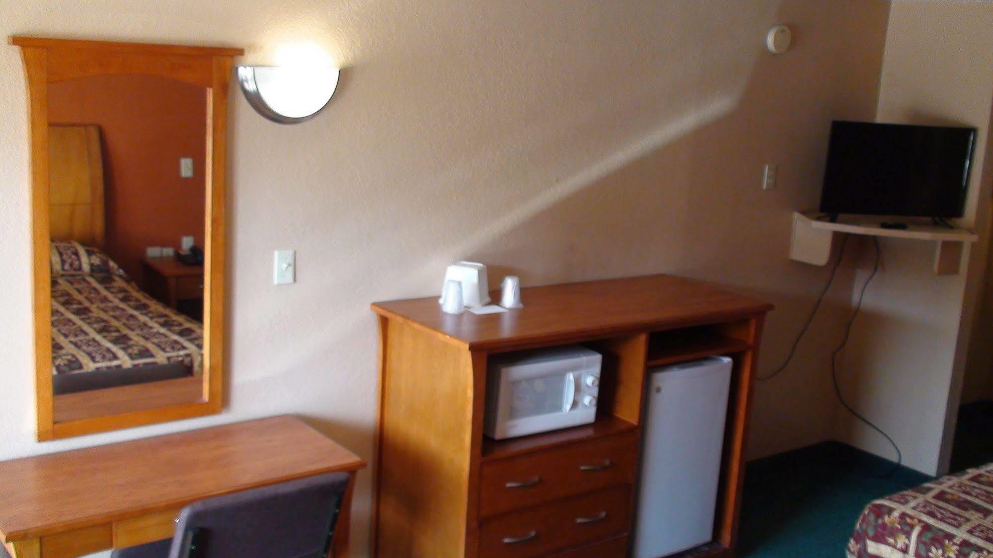 Oyo Hotel Groesbeck Luaran gambar